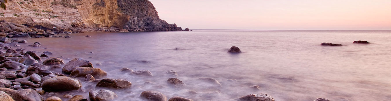 <a href='http://www.ilgattopardo.com/index.php?url_pagina=de/paket-wellness&codice_sconto=wellness'>PAKET<br>WELLNESS</a>